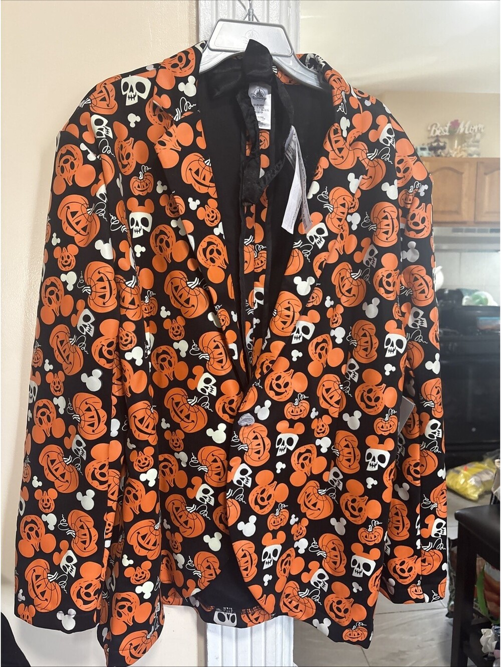 Disney Mickey Mouse Pumpkin Glow In The Dark Half Suit And Light Up Tie Xl